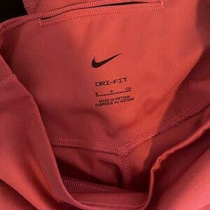 Nike Dri-FIT Coral/pink athletic leggings